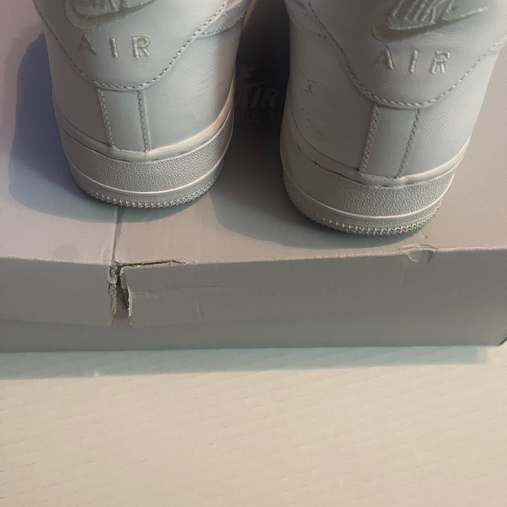 Nike Air Force 1 Men’s White Sneakers - Picture 6 of 9